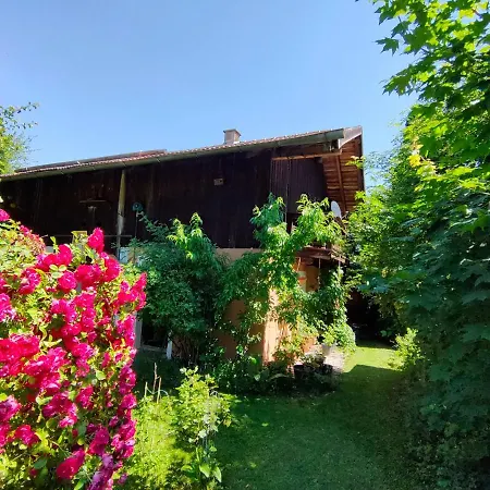 Gemuetliche Mit Kamin Und Garten Lejlighed *
