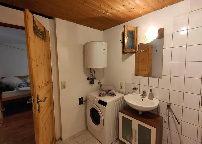 Gemuetliche Mit Kamin Und Garten Apartment